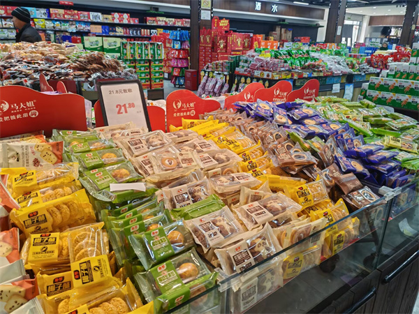 曲奇超市上架展示